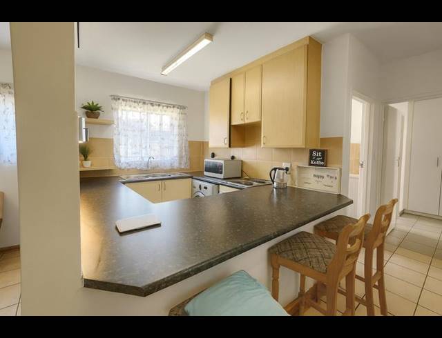 2 BEDROOM APARTMENT FOR SALE IN VALHALLA